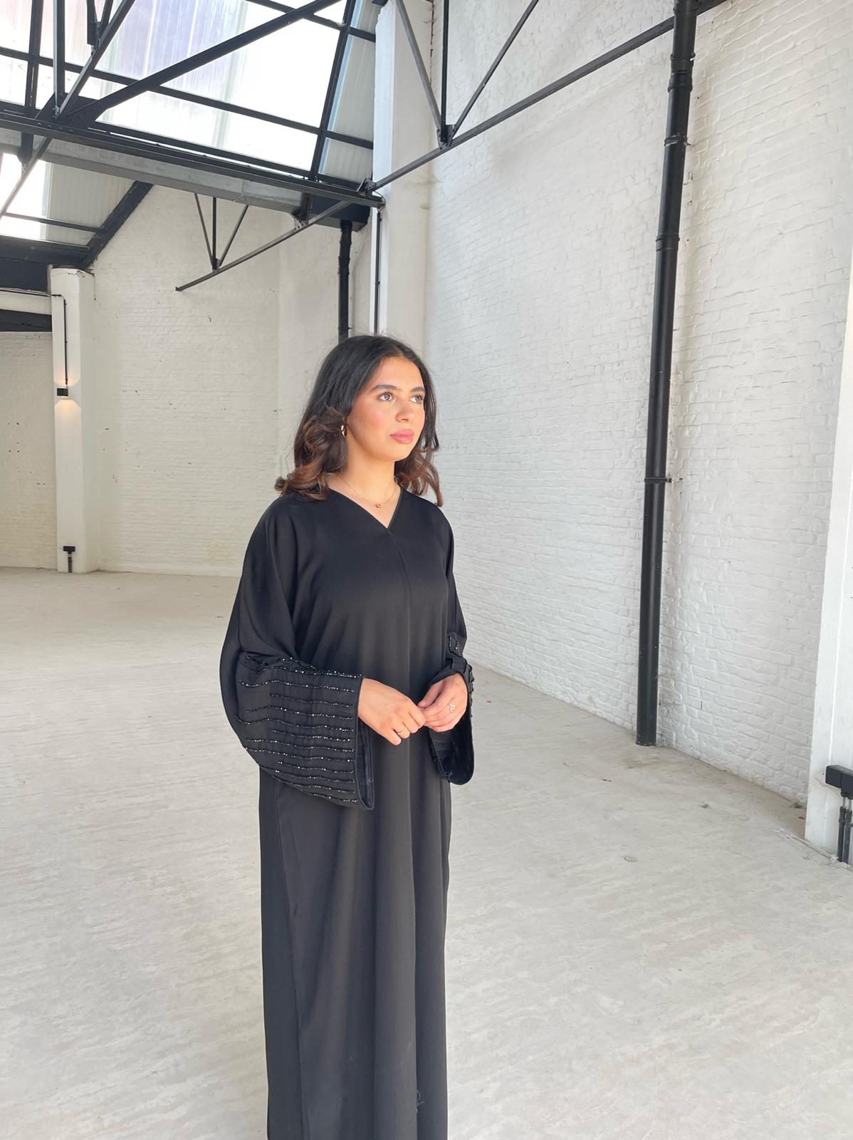 ABAYA / DARK
