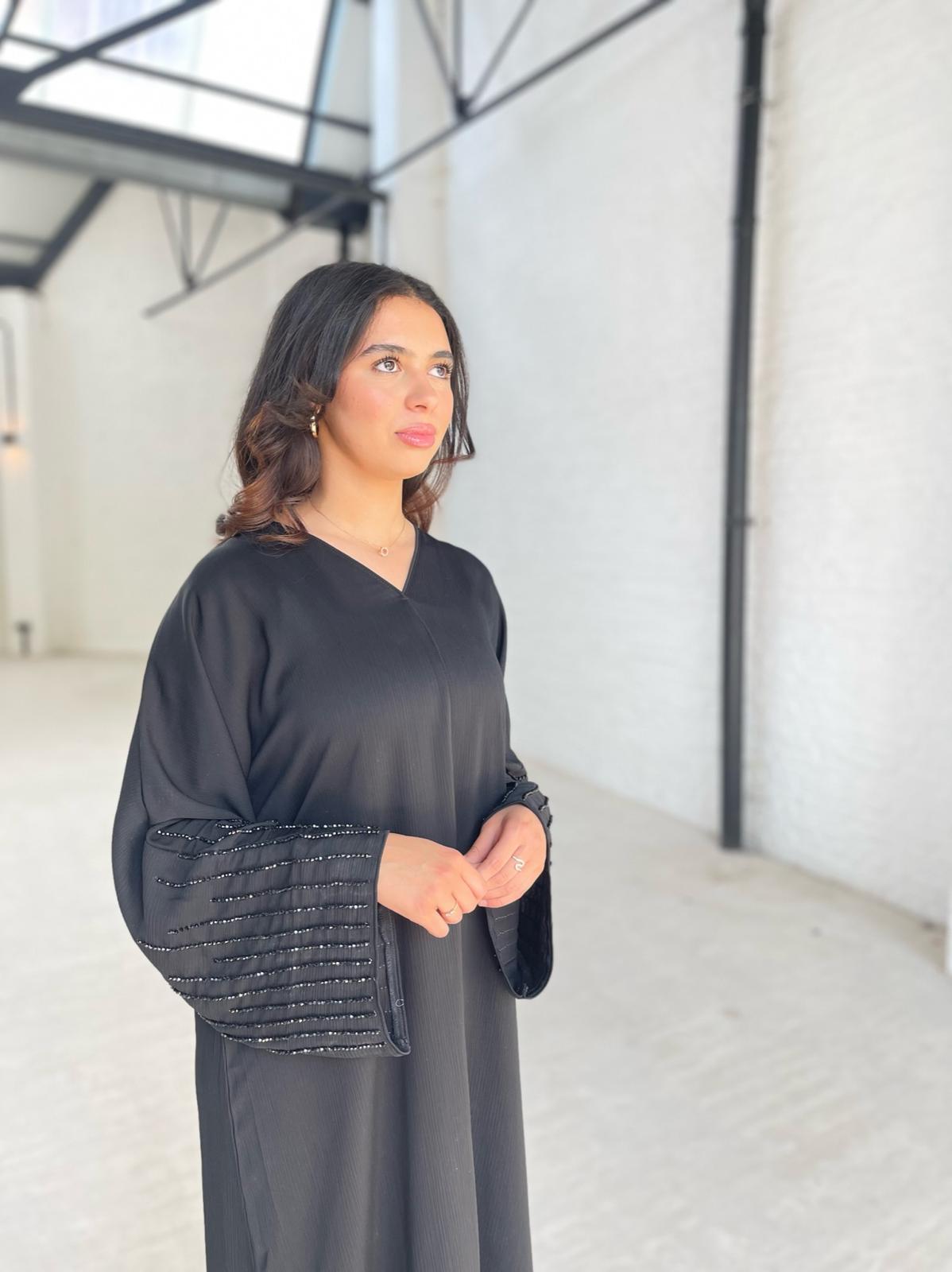 ABAYA / DARK